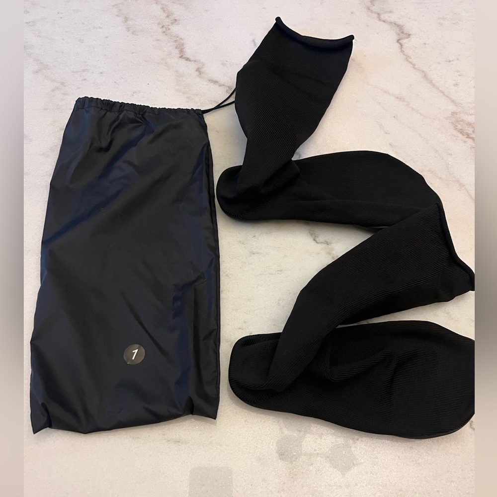 Black Yeezy sock shoes